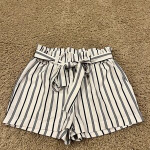 Striped Paperbag Waist Women's Shorts - White/Black